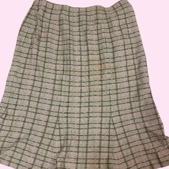 St. John Collection Dresses & Skirts - St. John Collection Plaid A-Line Skirt - worn once, perfect, metallic tweed